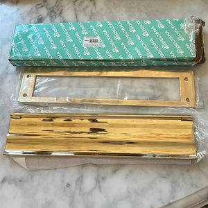 Deltana,Solid Brass Mail Slot.NWT IN BOX